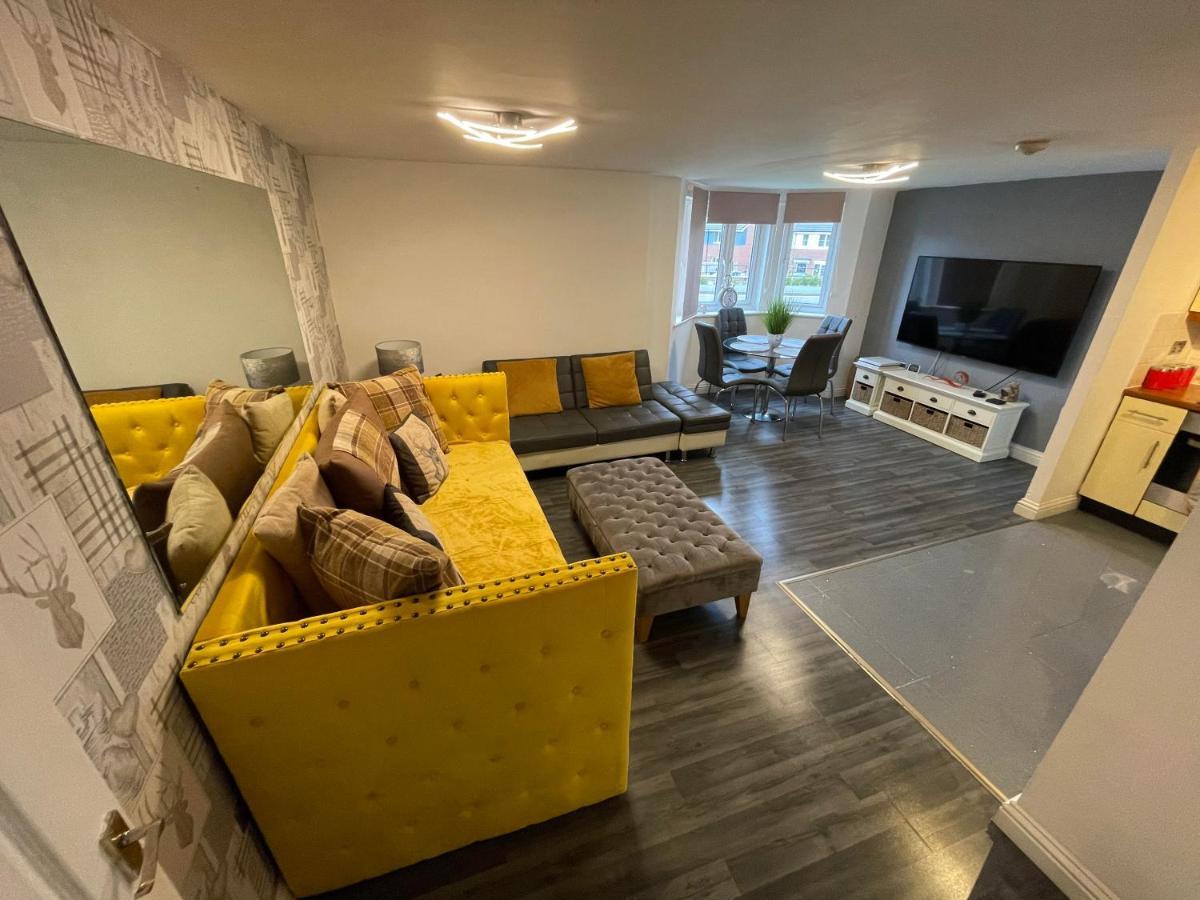 Empire Serviced Apartments Hinckley Exterior photo