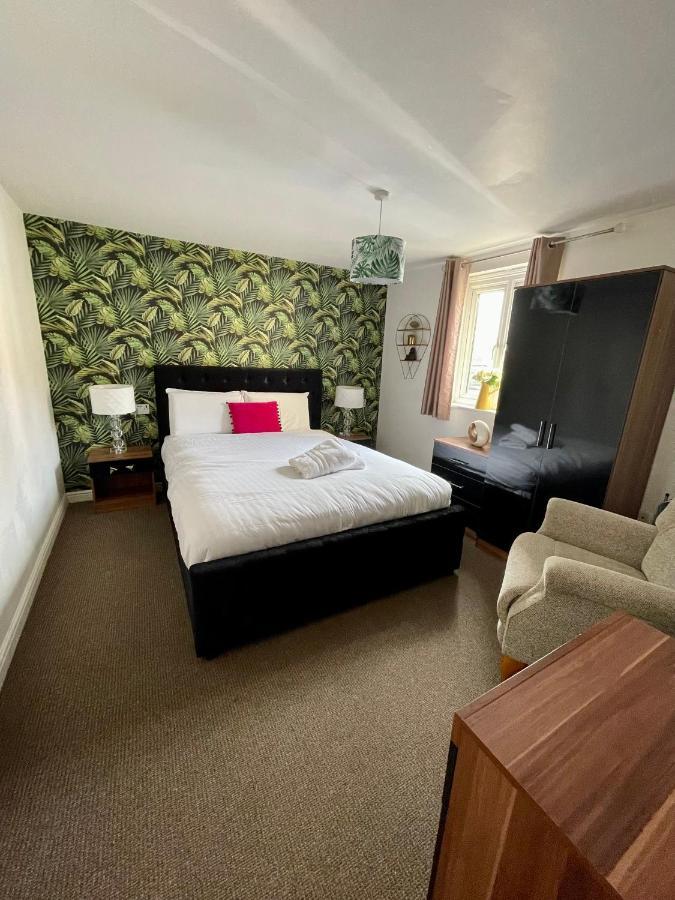 Empire Serviced Apartments Hinckley Exterior photo