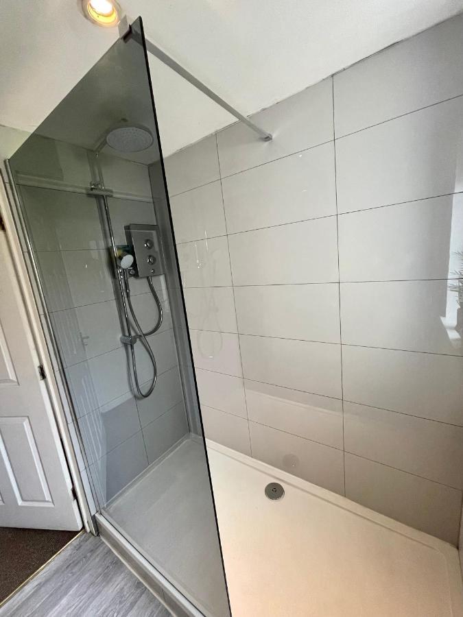 Empire Serviced Apartments Hinckley Exterior photo