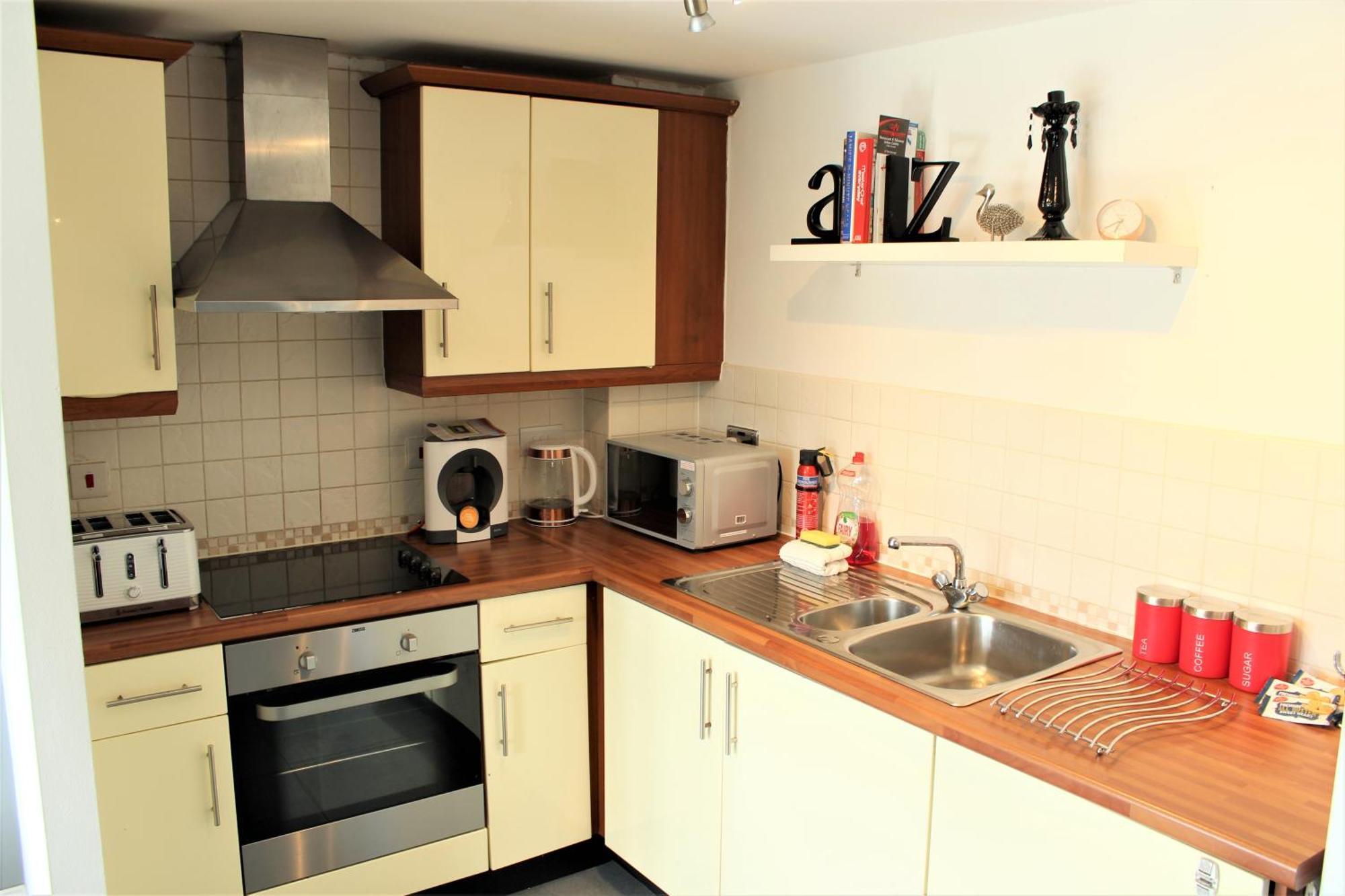Empire Serviced Apartments Hinckley Exterior photo